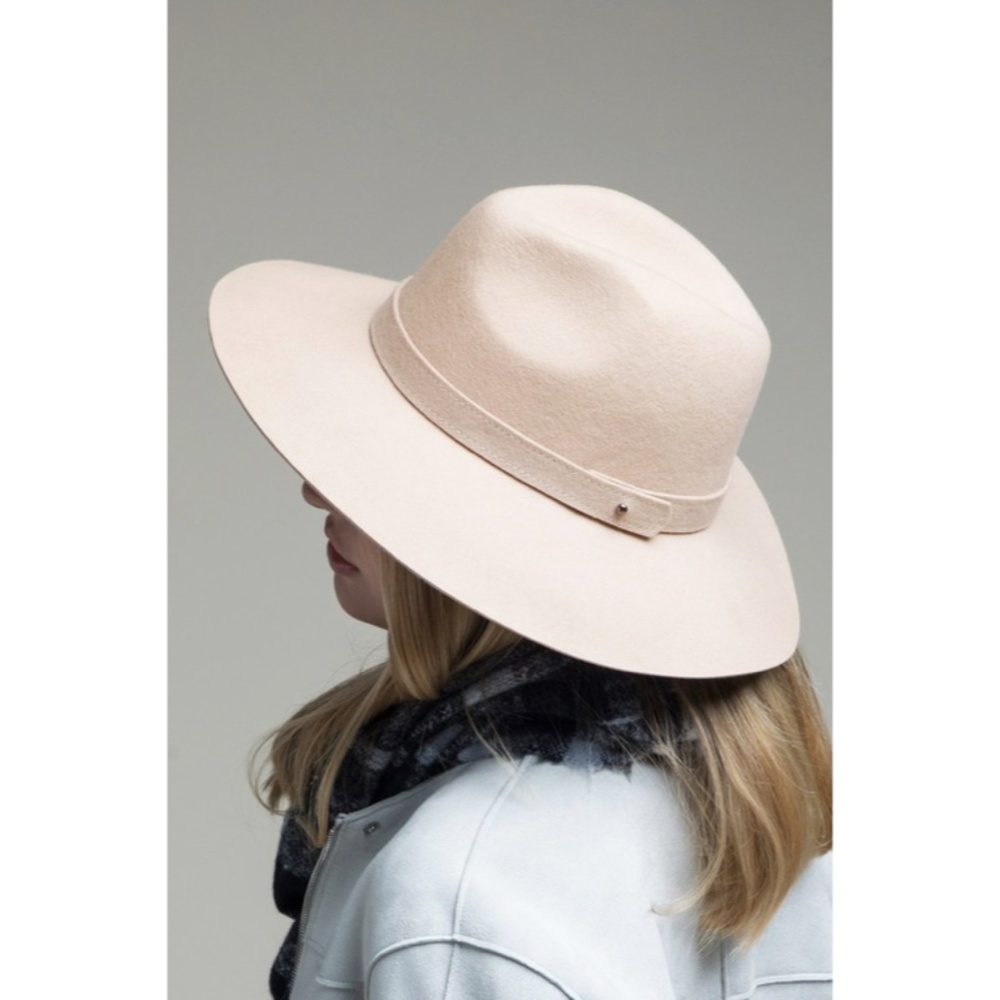 SOLD OUT Beige Simplistic Wool Wide Brim Panama Hat Casual Boho Women's - Picture 1 of 5